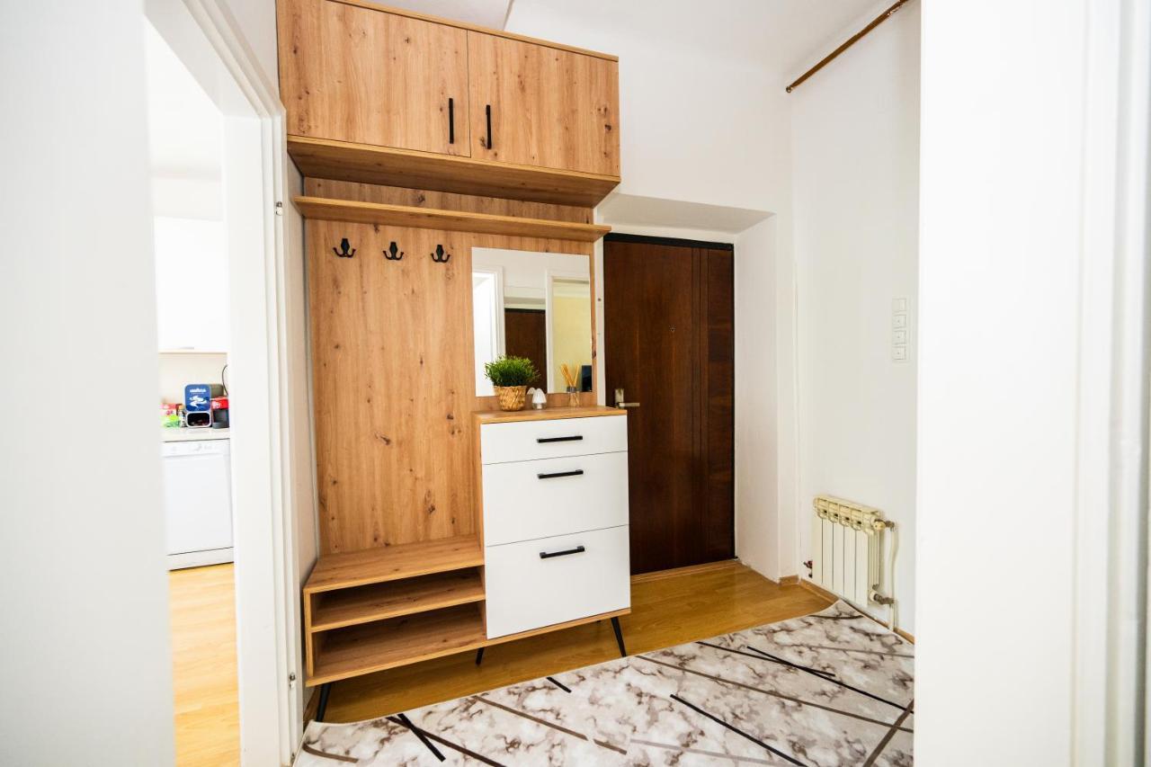 Cozy One-Bedroom Apartment Near City Center Sarajevo Exterior photo