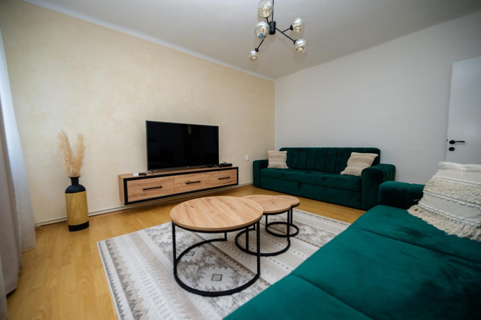 Cozy One-Bedroom Apartment Near City Center Sarajevo Exterior photo
